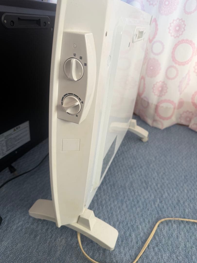 電気ヒーター メッシュパネル 黒 白二台