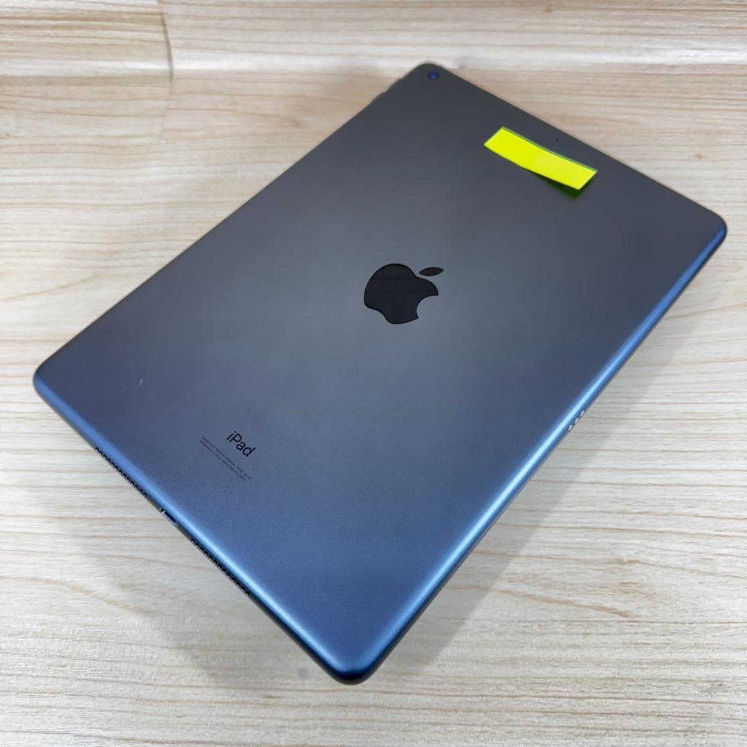 P237 iPad 第8世代 32GB Wi-Fi おまけ付き