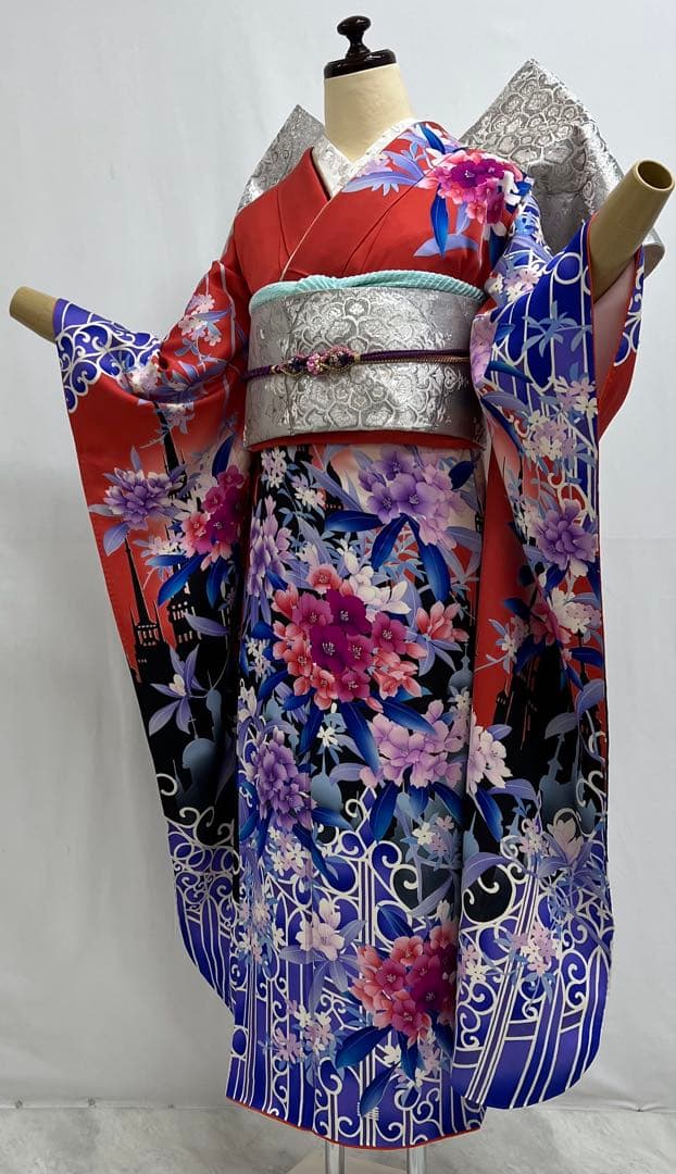 振り袖　フルセット　長襦袢付　モダン　珍品　洋花　金彩加工　620