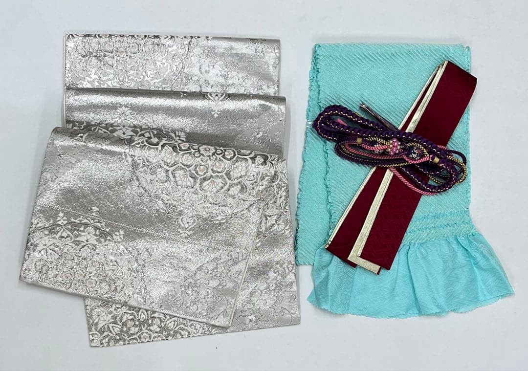 振り袖　フルセット　長襦袢付　モダン　珍品　洋花　金彩加工　620