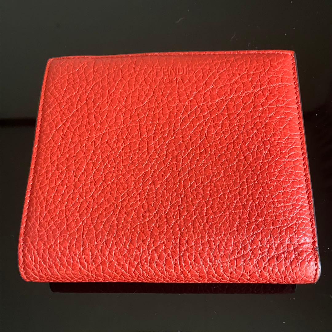 フェンディ　ピーカブー　FENDI JP PEEKABOO WALLET レッド