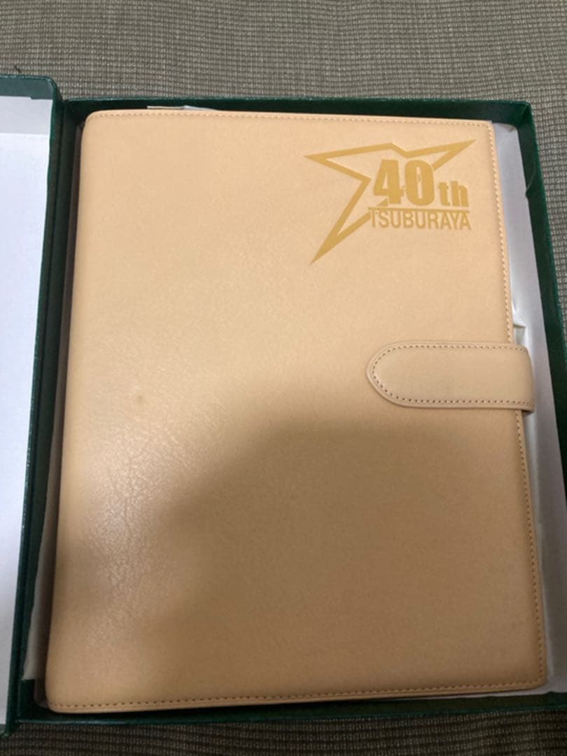 ウルトラマン　円谷プロダクション40周年記念手帳