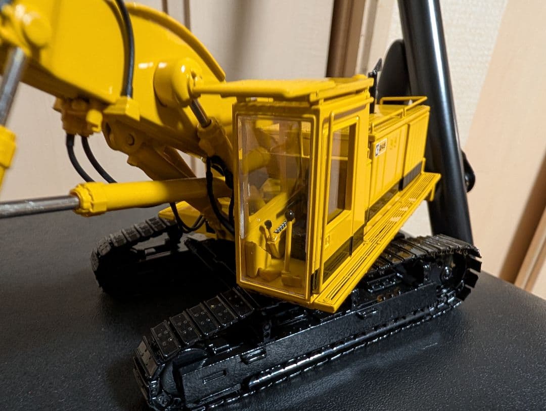 絶版品　CCM CAT 245 Front Shovel 1/50