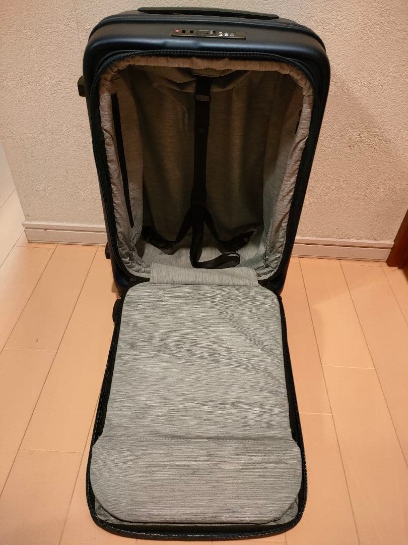 LOJEL　Cubo　スーツケース　ネイビー　S　機内持ち込み　TSAロック