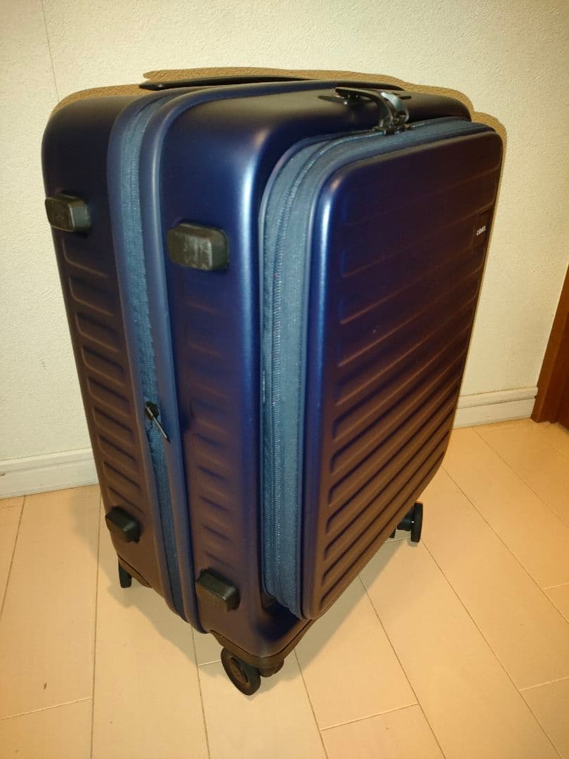 LOJEL　Cubo　スーツケース　ネイビー　S　機内持ち込み　TSAロック