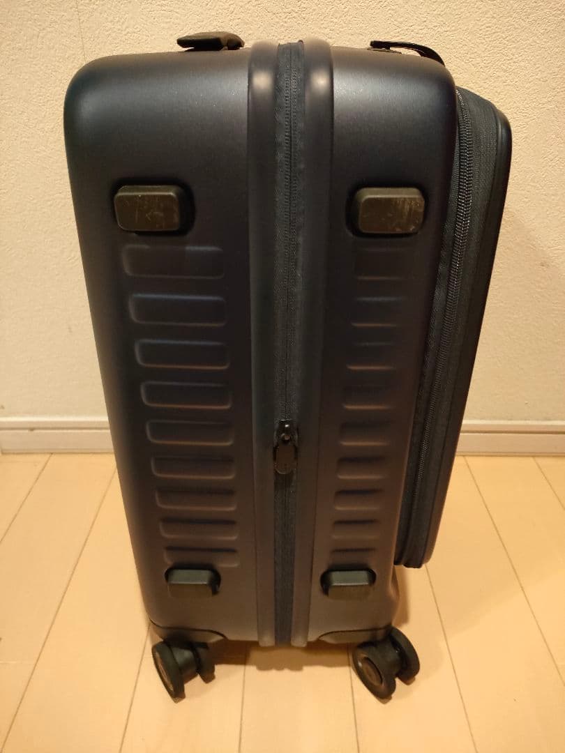 LOJEL　Cubo　スーツケース　ネイビー　S　機内持ち込み　TSAロック