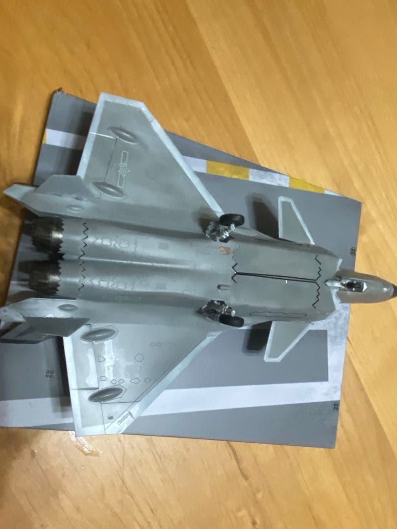 J-20 1/72スケールモデル完成品　ドリームモデル　戦闘機　プラモデル