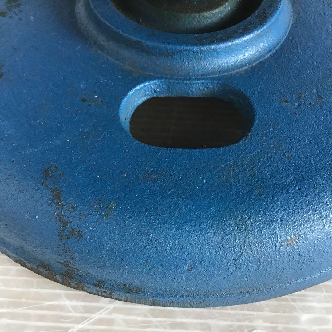 茶道具　鉄製　廻転台　炉の灰用摺鉢回転台　サビ有り　配送用箱　S1045KD