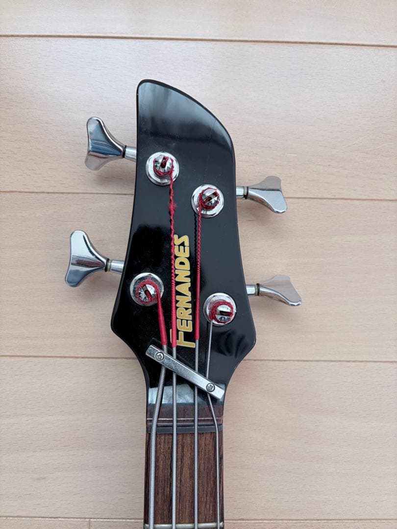 FERNANDES エレキベース レアカラー　グリーン、ブルー