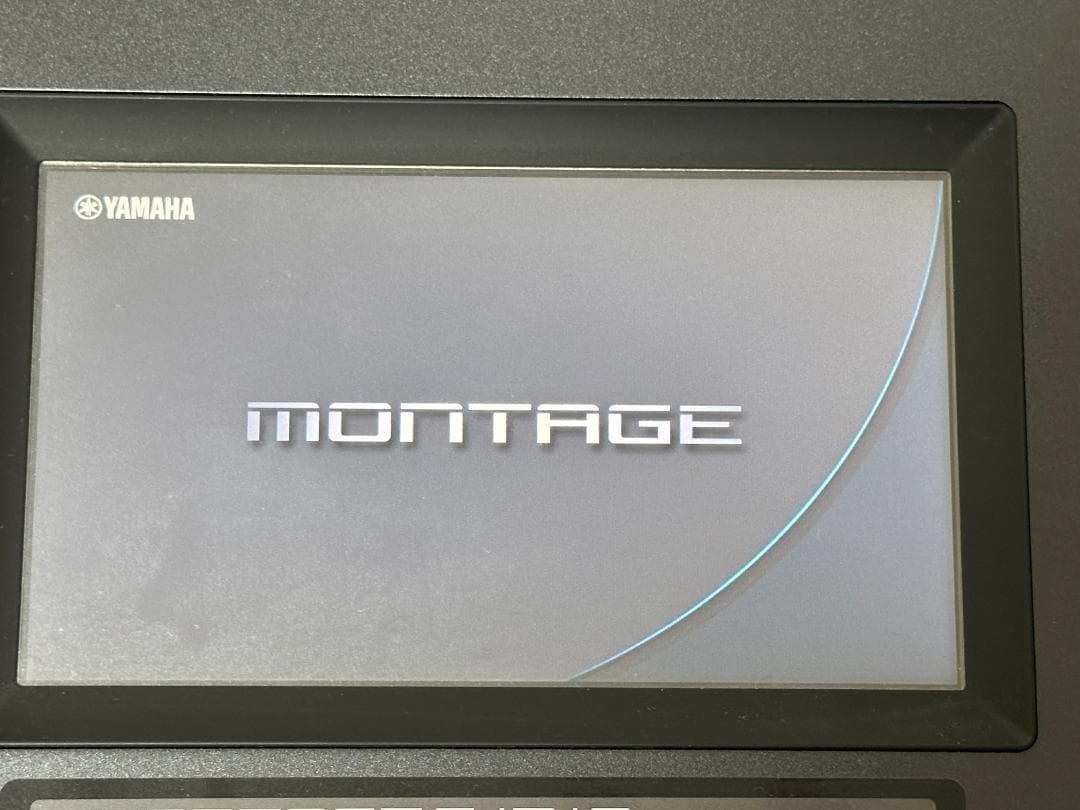 Yamaha Montage 7　シンセサイザー
