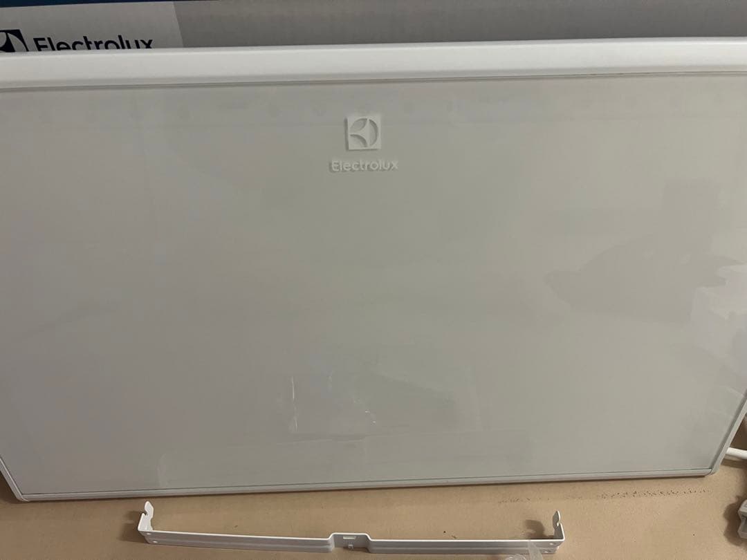 【極美品】Electrolux Quickheat 700 電気パネルヒーター