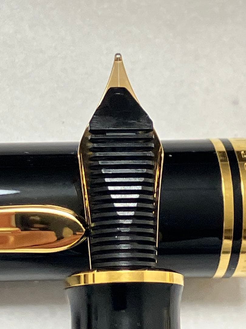 未使用品★Pelikan　ペリカン　万年筆　スーベレーン　グリーンストライプ　箱