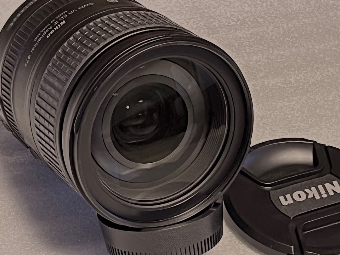 新品 Nikkor AF-S 28-300mm f/3.5-5.6G ED VR