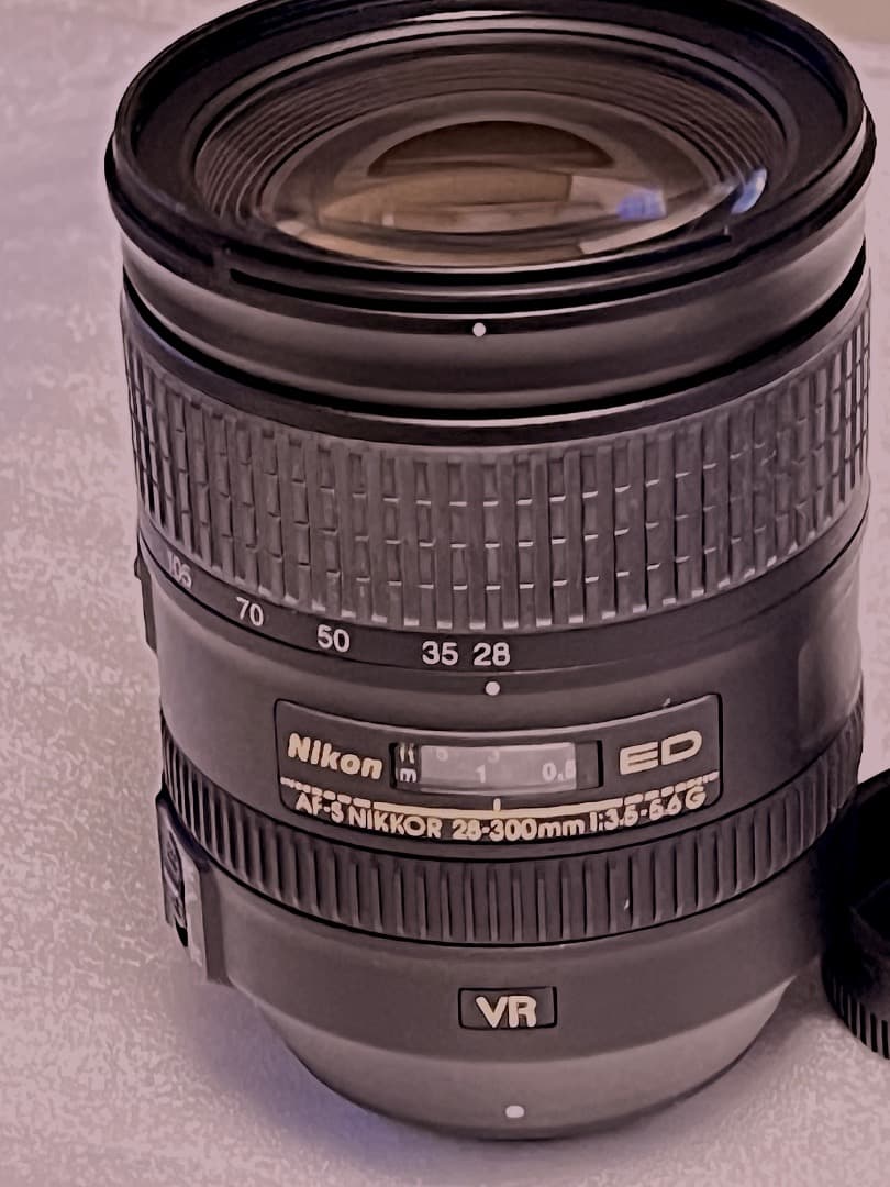 新品 Nikkor AF-S 28-300mm f/3.5-5.6G ED VR