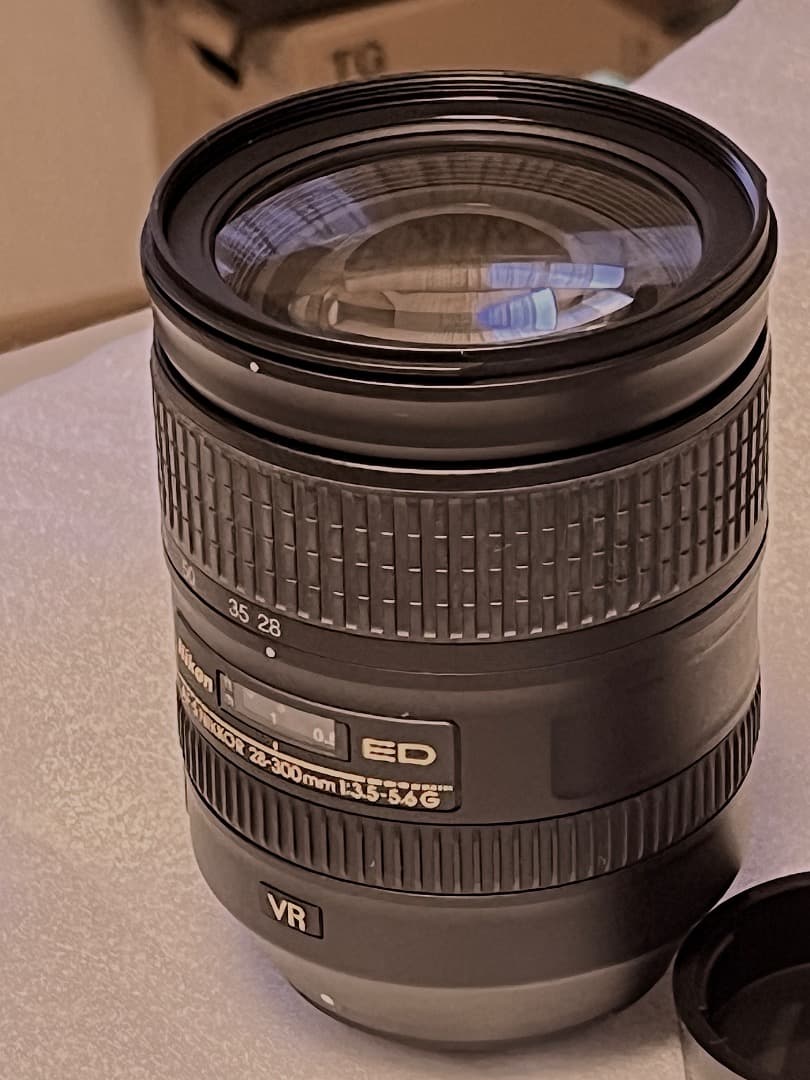 新品 Nikkor AF-S 28-300mm f/3.5-5.6G ED VR