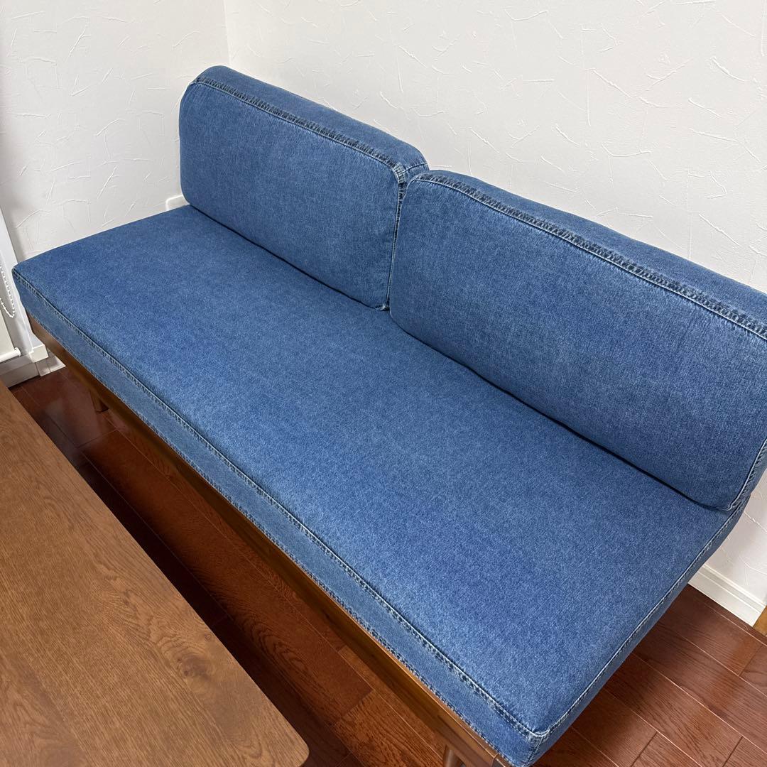 アカシア木材家具　２人掛けソファ（2点机入りません）デニム生地　直接受け渡し希望