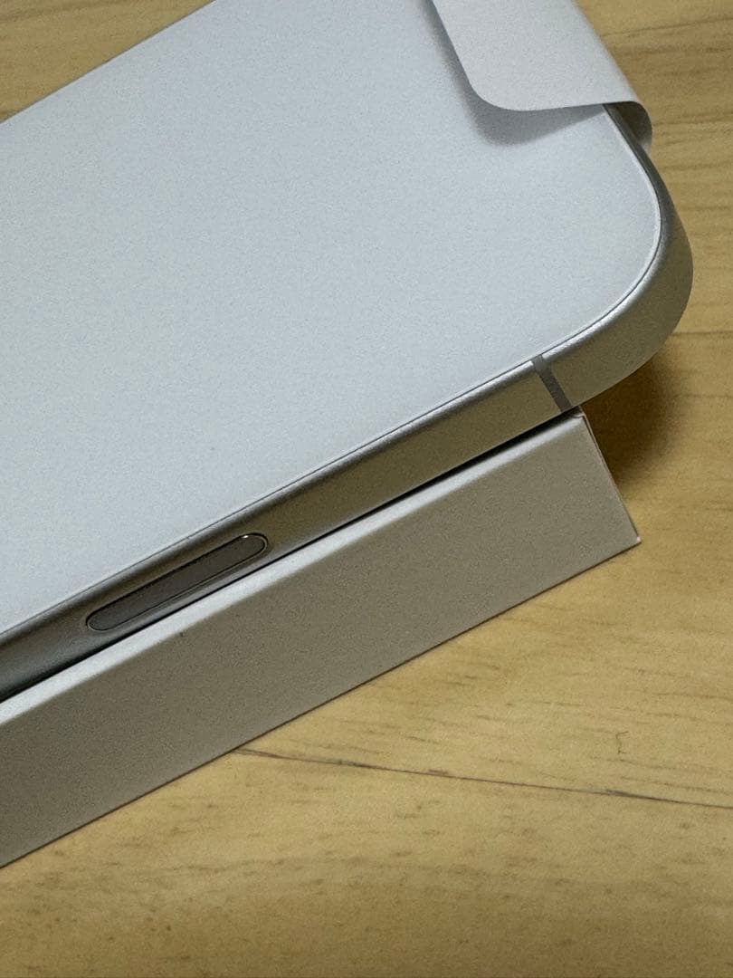 売り切り iPhone16 128G ホワイト 美品 SIMフリー