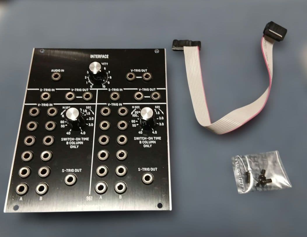 Behringer SYSTEM100用　110&961 INTERFACE