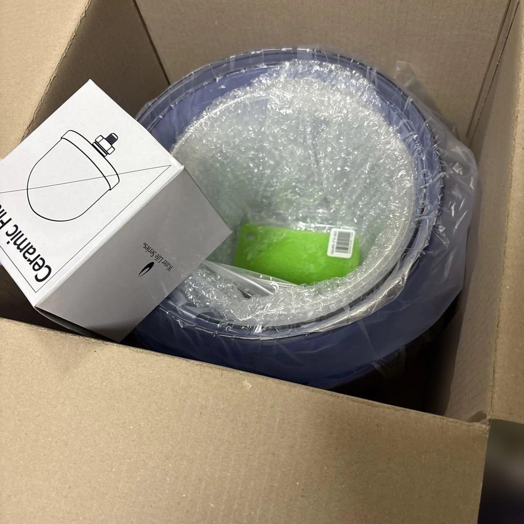 未使用品、ミネラルウォーター、サーバー容器 上下フィルター付き