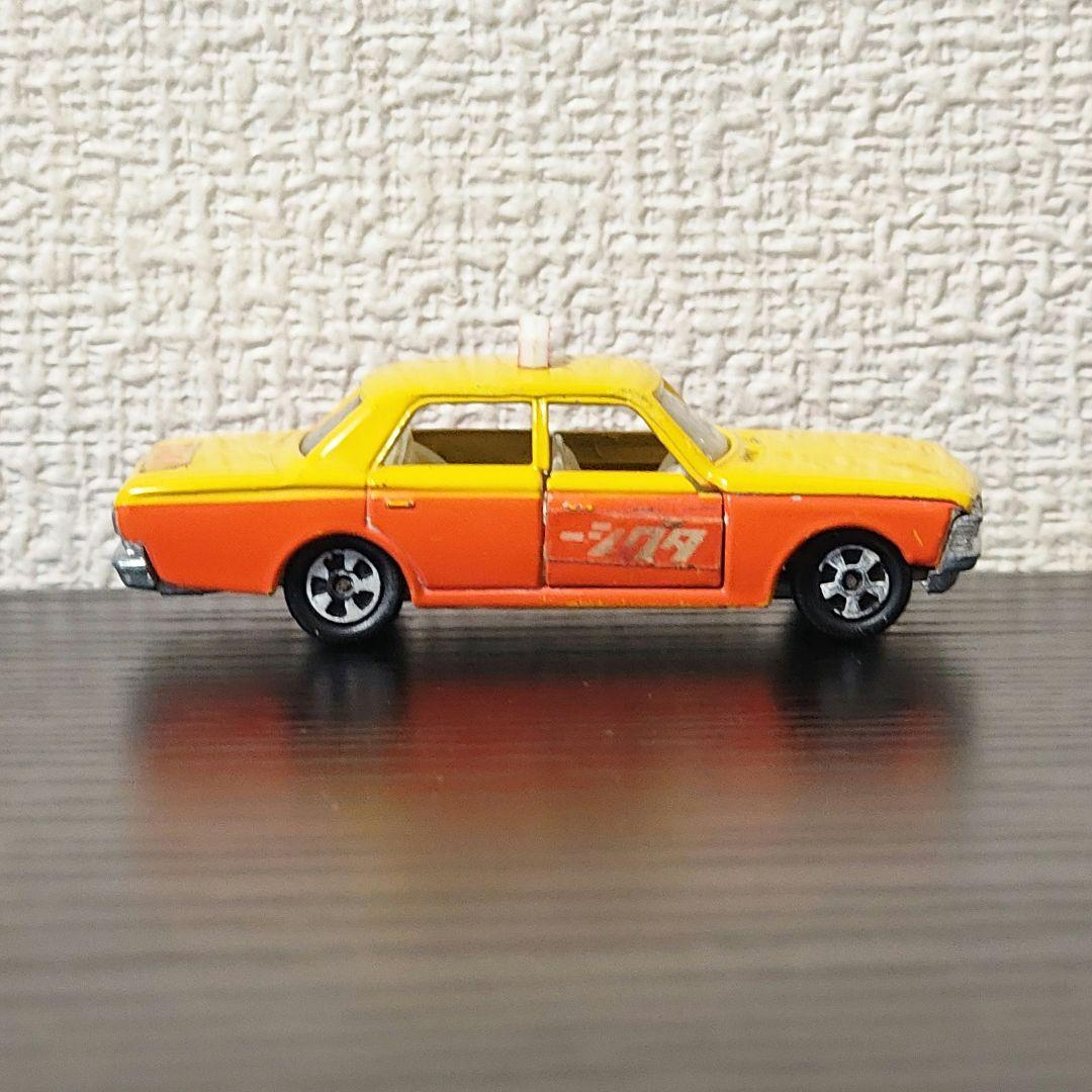 TOMICA　トミカ　クラウン　タクシー　1Aホイール