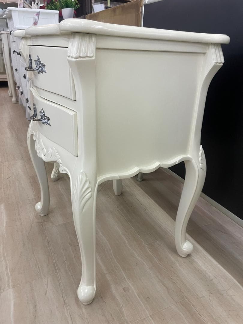 マホガニー　2段チェスト　ナイトテーブル　アンティーク　チェスト　ホワイト　輸入