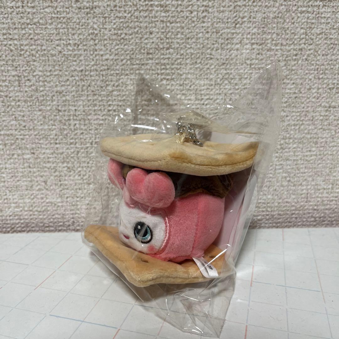 TWICE BABY LOVELYS スモア風バッグチャームモモ