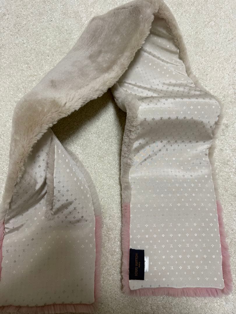 ル*フ様 ヴィトン ファーマフラー　エシャルプ　LV インザシティ　マフラー