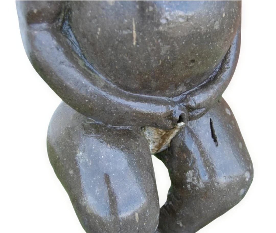 西洋庭園 八女石の古い小便小僧 ガーデン 石像 水鉢 噴水 燈籠