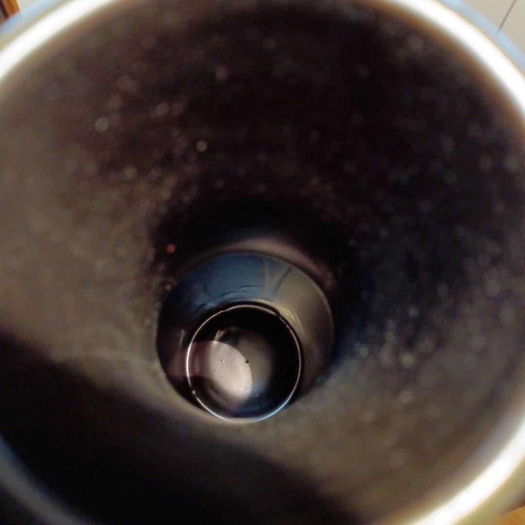 灰色の陶器製花瓶2つセット　物置