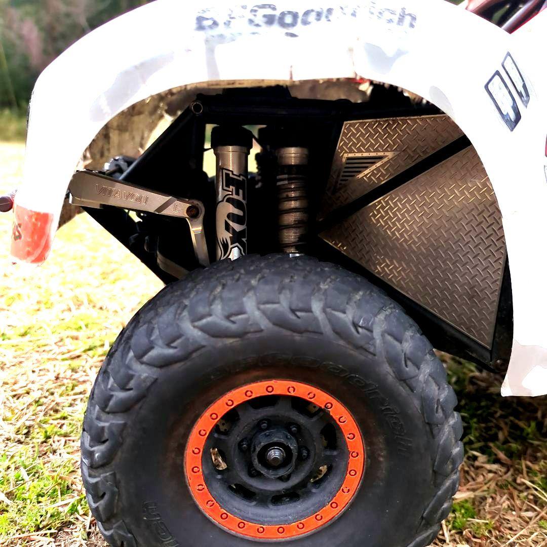 ホビーラジコン TRAXXAS Unlimited Desert Racer UDR