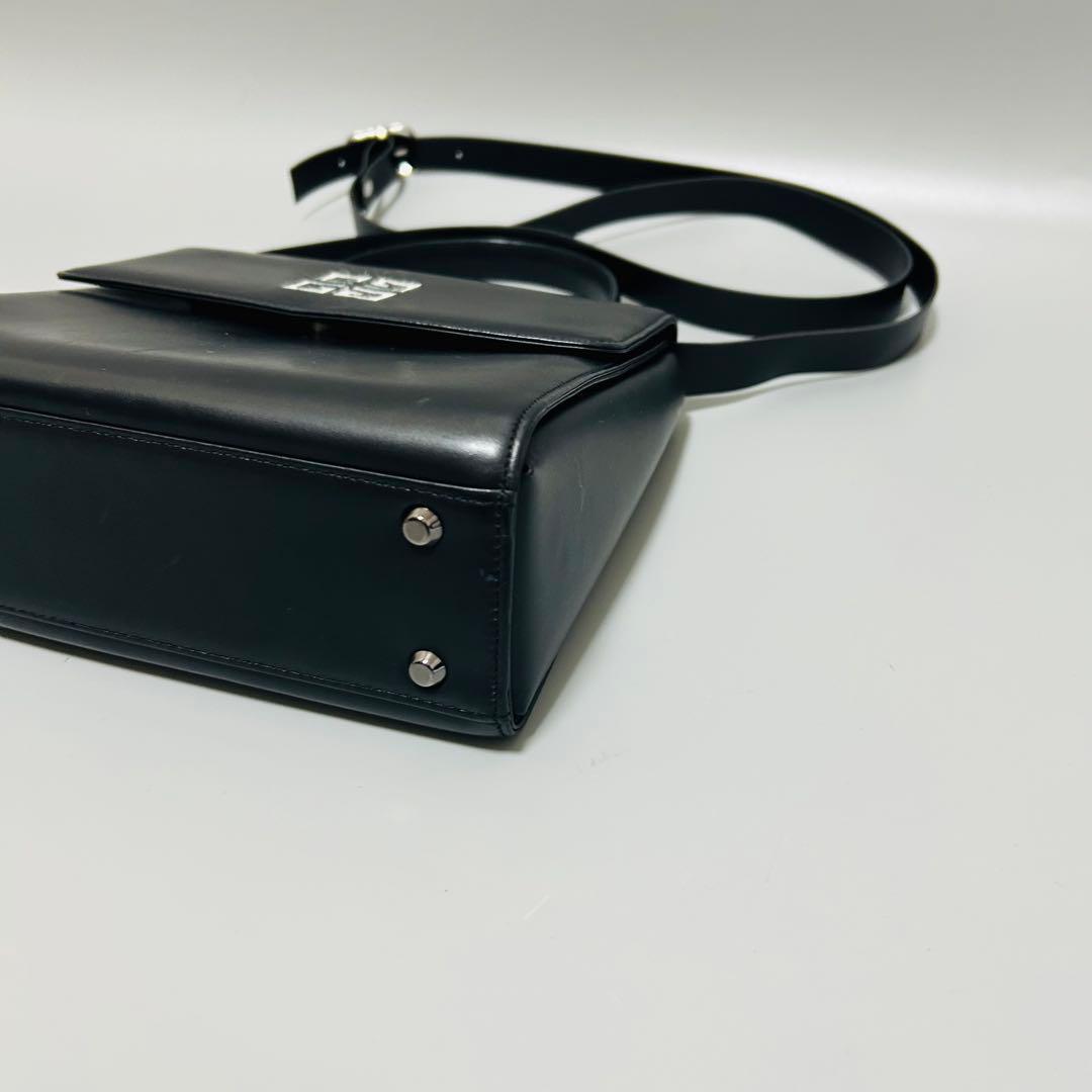 GIVENCHYジバンシー 4Gロゴ レザー ハンドバッグ トップハンドル 黒
