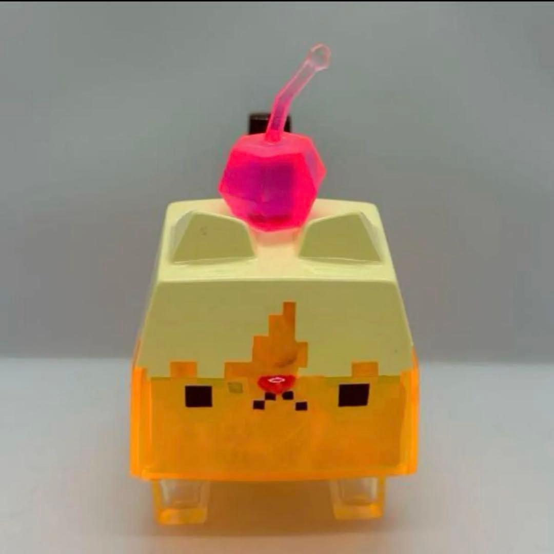 Nekorat BUCAT クリームソーダ ソフビ