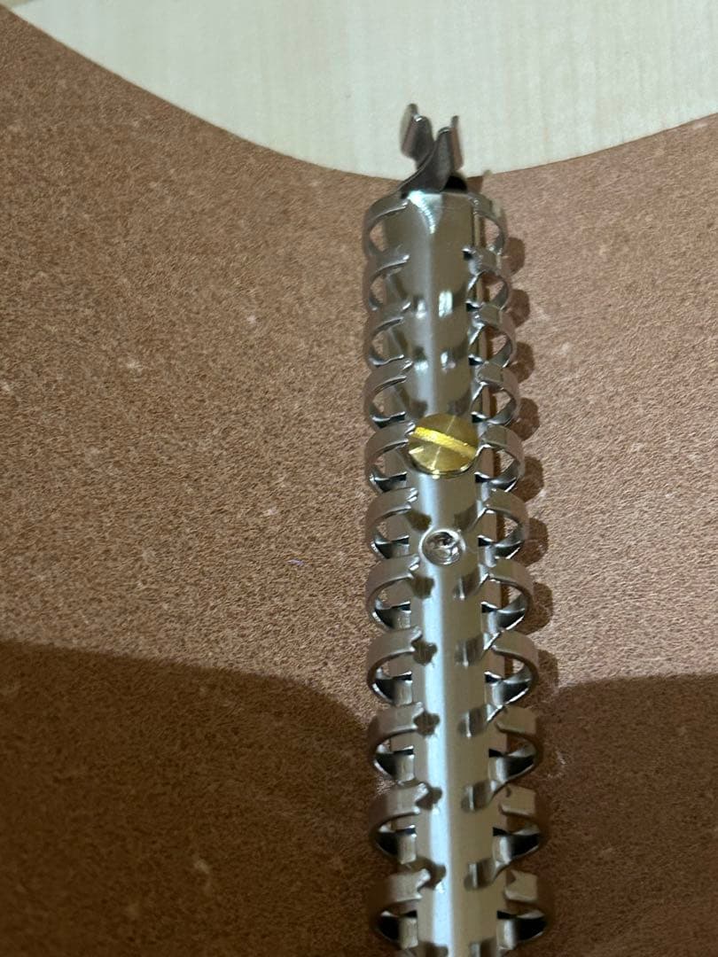 【真鍮と本革のルーズリーフバインダー　A4サイズ】　レザー　ヌメ革