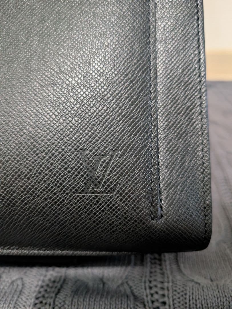 Louis Vuitton タイガ アソシエカルターブル2 ビジネスバッグ