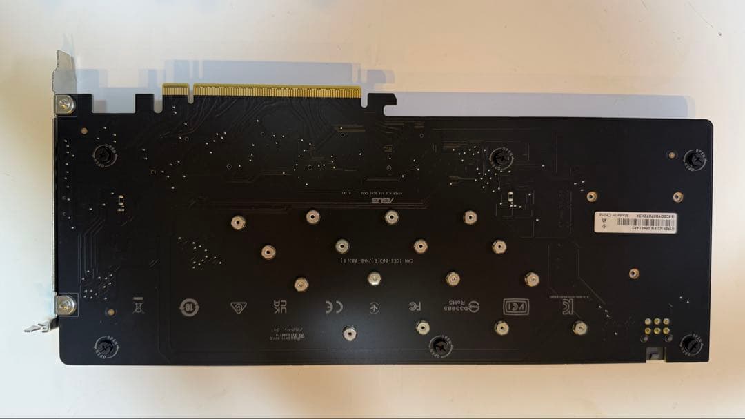 拡張カード ASUS HYPER M.2 X16 GEN5 CARD