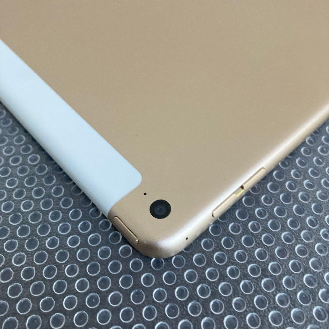 3938【早い者勝ち】美品☆電池ほぼ新品☆iPadAir2第2世代64GBau☆