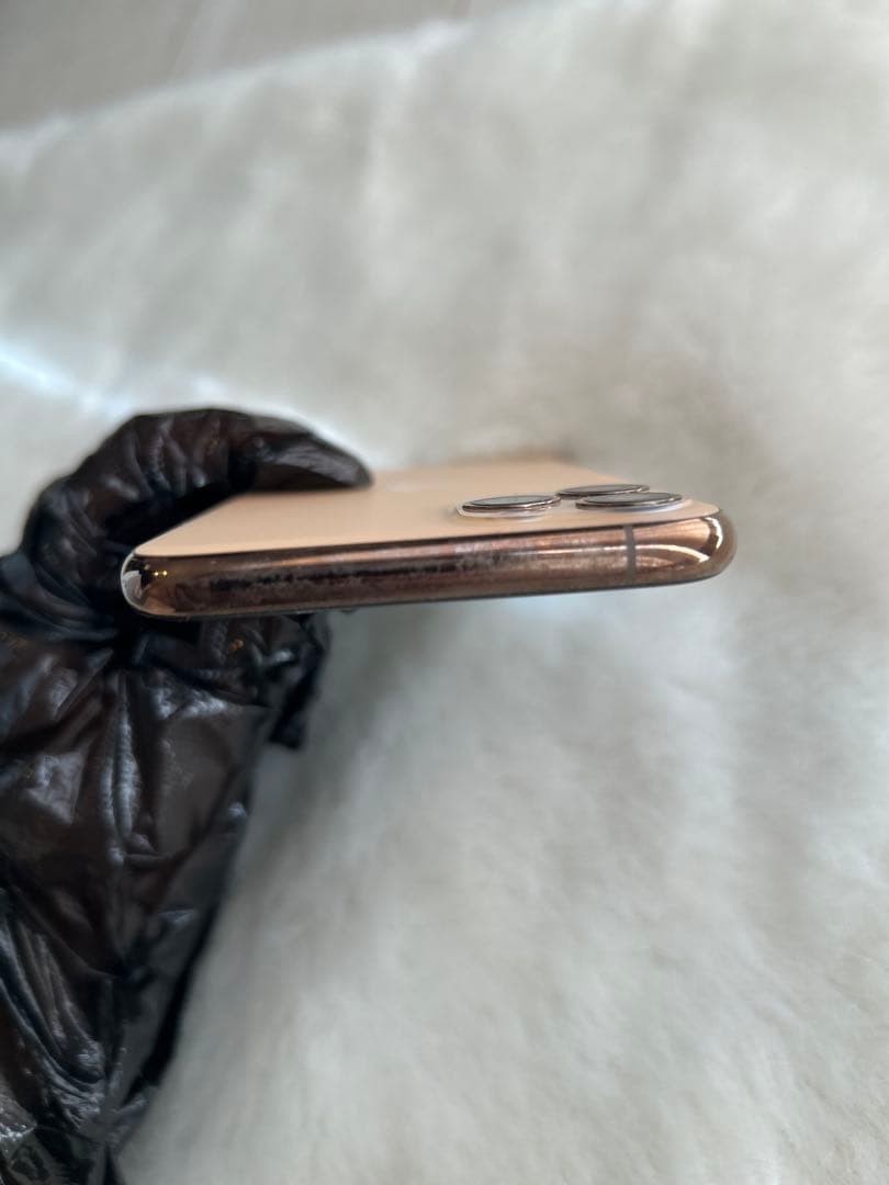 【SIMフリー】Apple iPhone 11 Pro ゴールド　64G