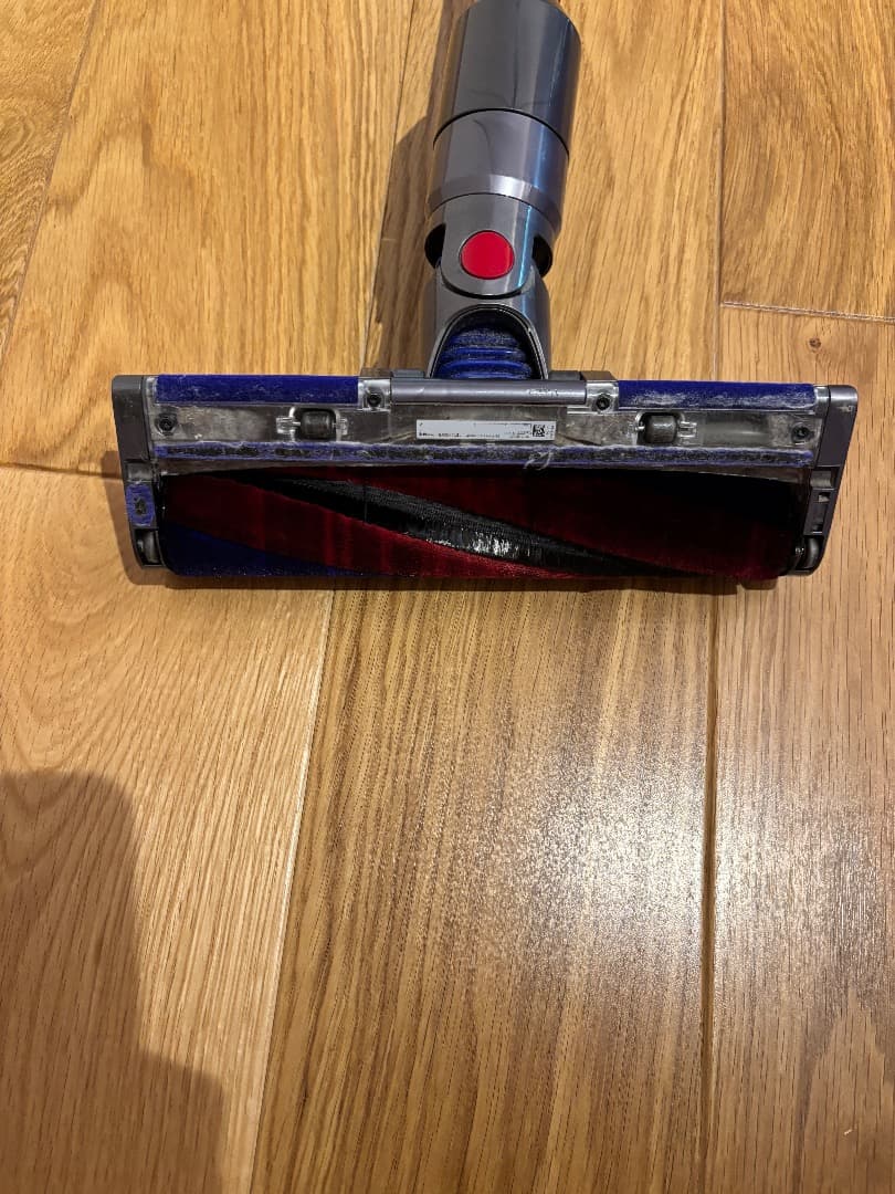 Dyson V8 slim fluffy+ ダイソン コードレス掃除機