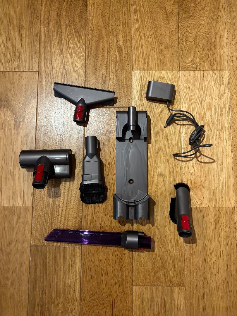 Dyson V8 slim fluffy+ ダイソン コードレス掃除機