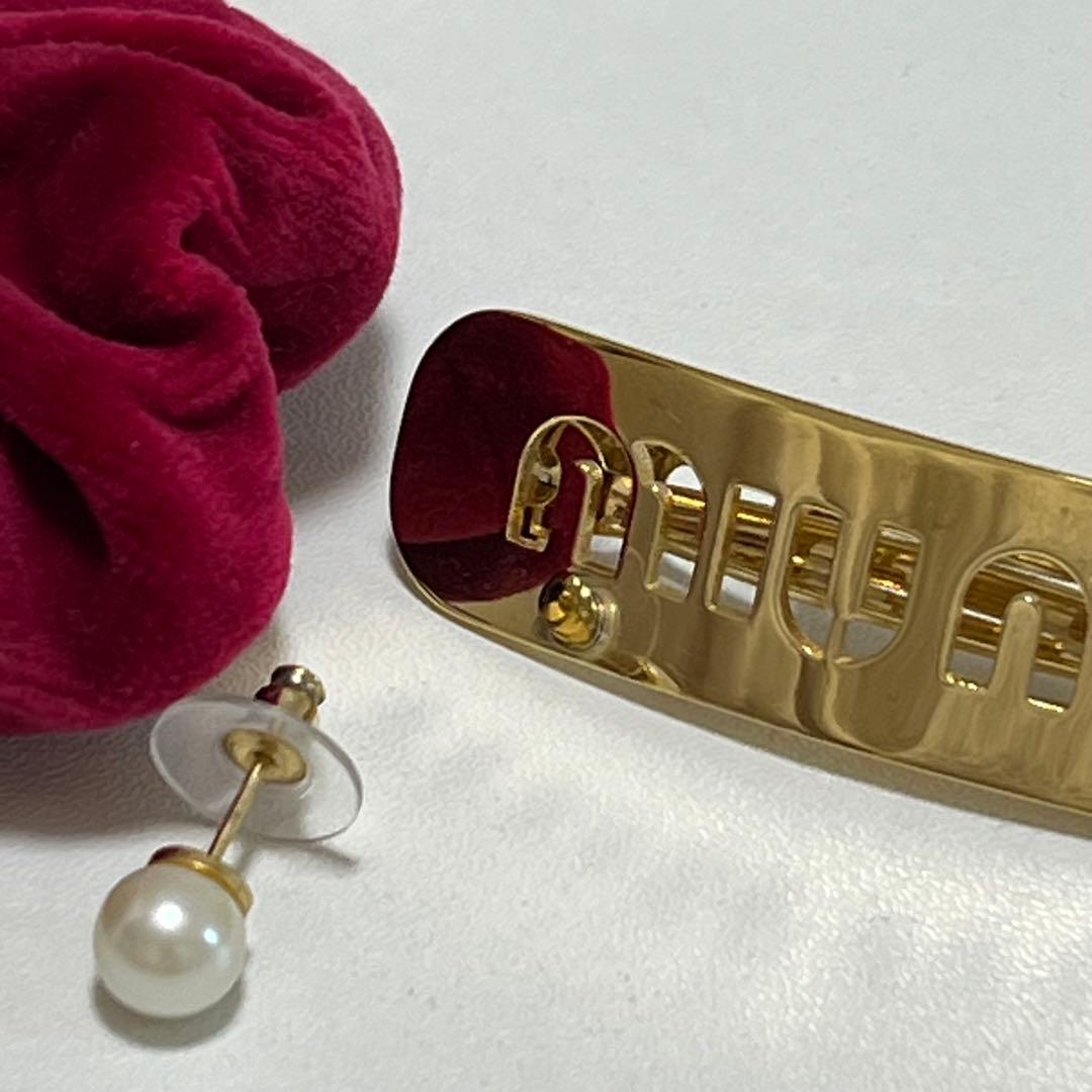 MIUMIU(ミュウミュウ)アクセサリー シュシュ バレッタ ピアス 片耳
