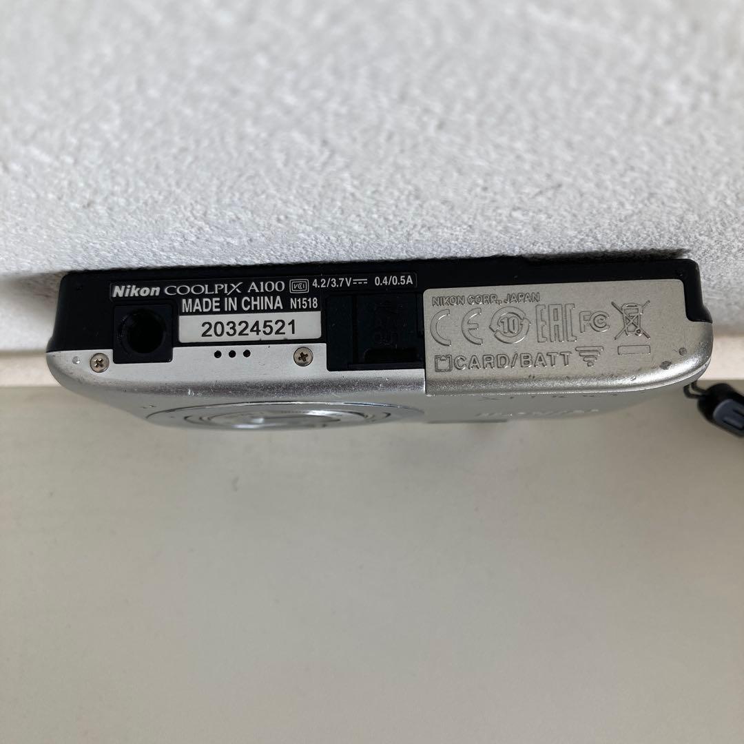 Nikon COOLPIX A100 シルバー ニコン デジカメ