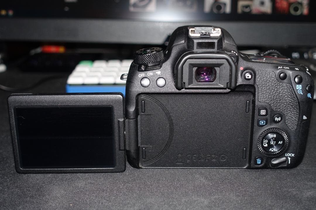 Canon EOS 9000D ズームレンズキット