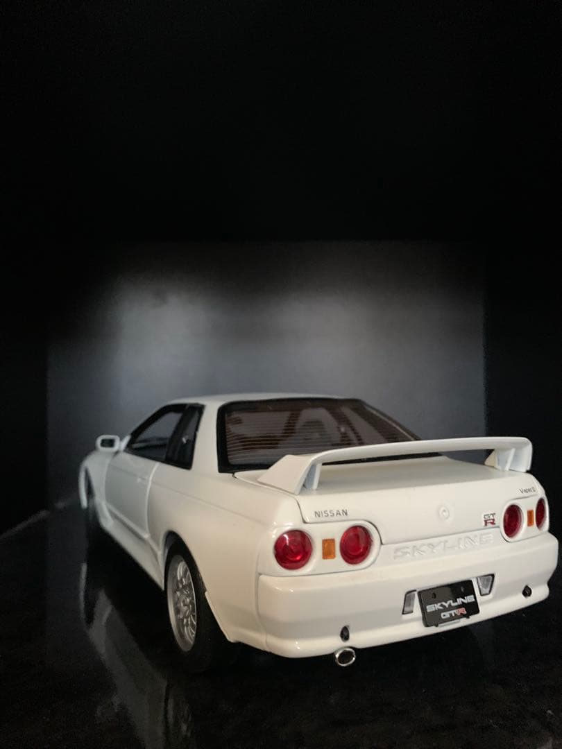 1/18 スカイラインGT-R BNR32&神奈川県警R32
