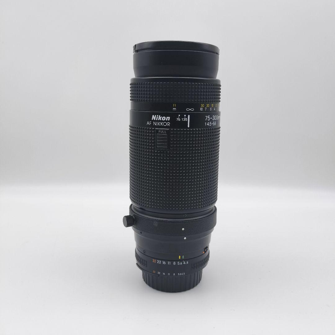 NIKON AF NIKKOR 75-300mm F4.5-5.6　望遠レンズ