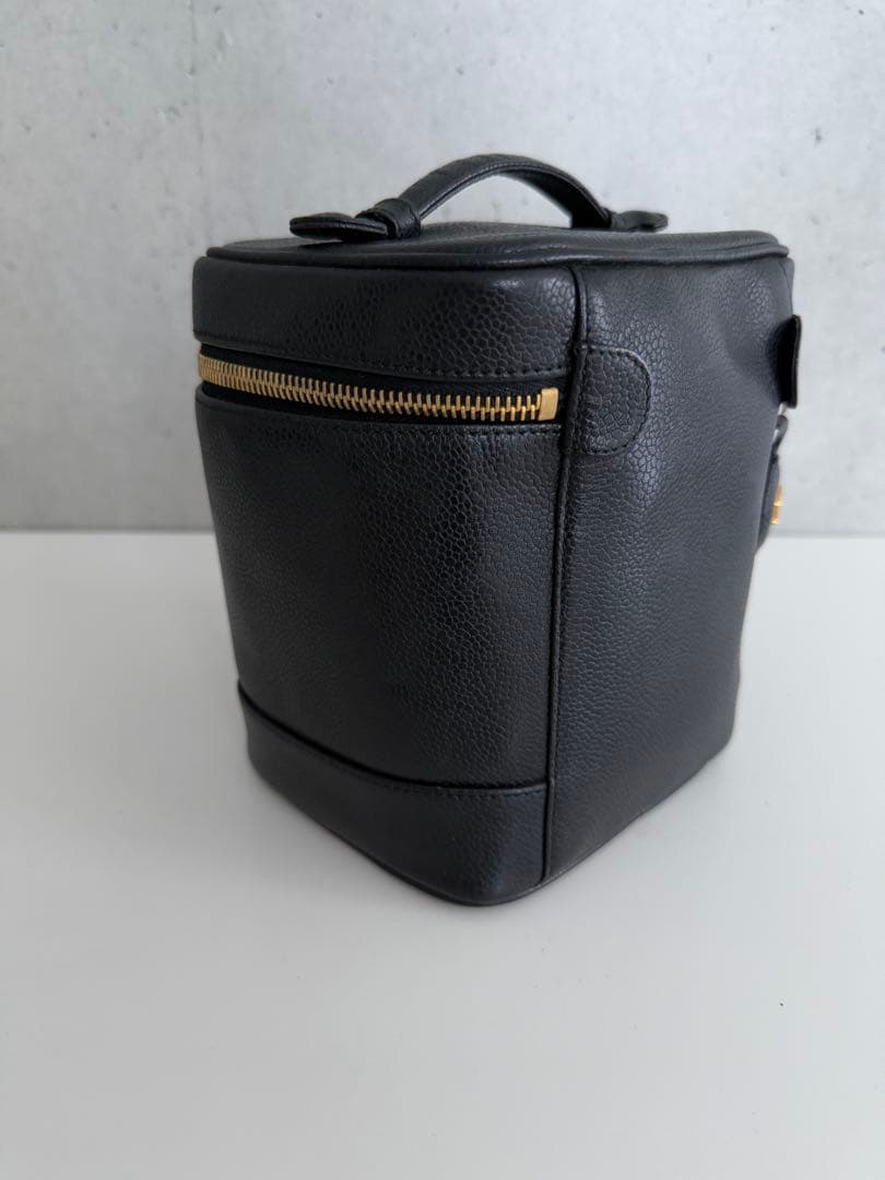 【最終価格】CHANEL バニティポーチ キャビアスキン