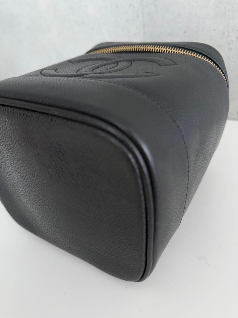 【最終価格】CHANEL バニティポーチ キャビアスキン