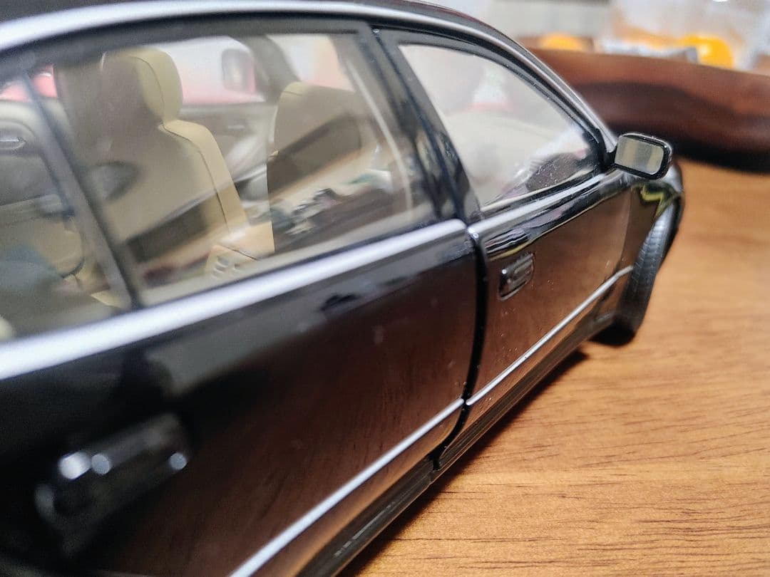 AUTOart 1/18 レクサスGS400 ミニカー。