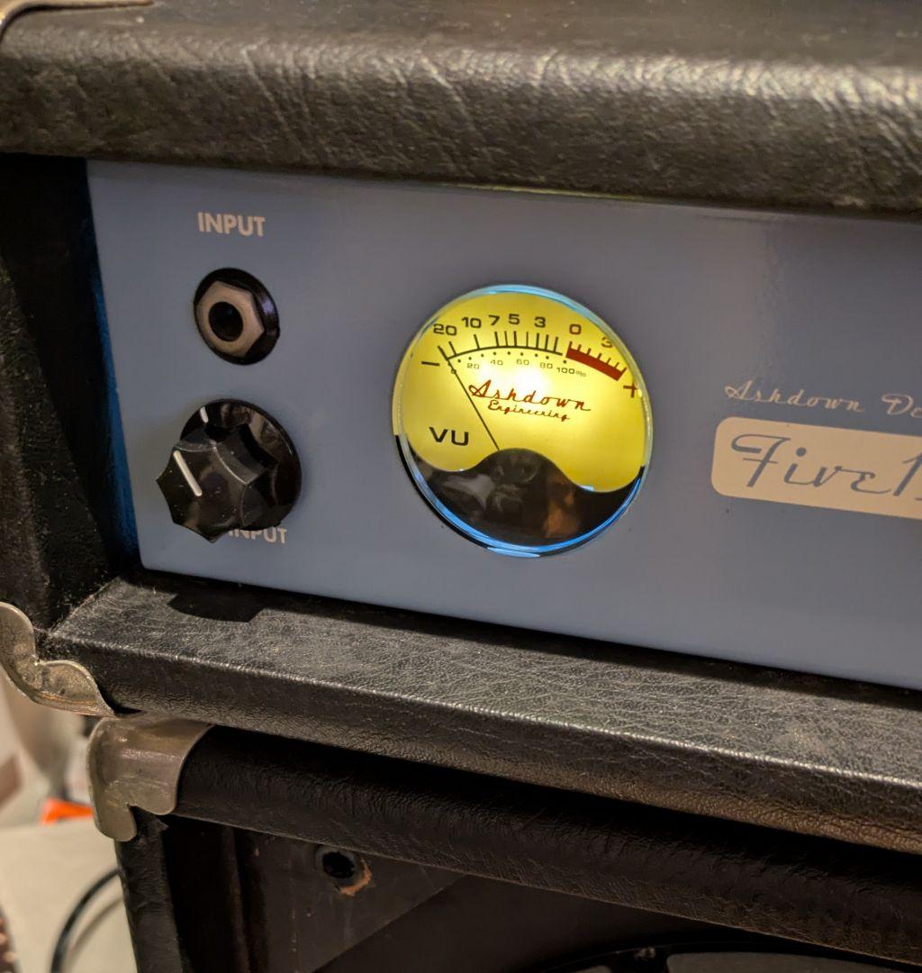 大槻裕ミゲールヌネス　　アッシュダウン　Five15 ベース　アンプヘッド