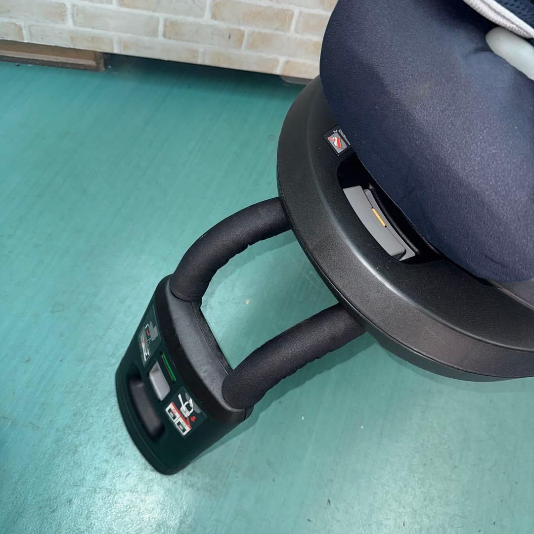 エールべべ　チャイルドシート isofix クルット4iグランス　新生児から