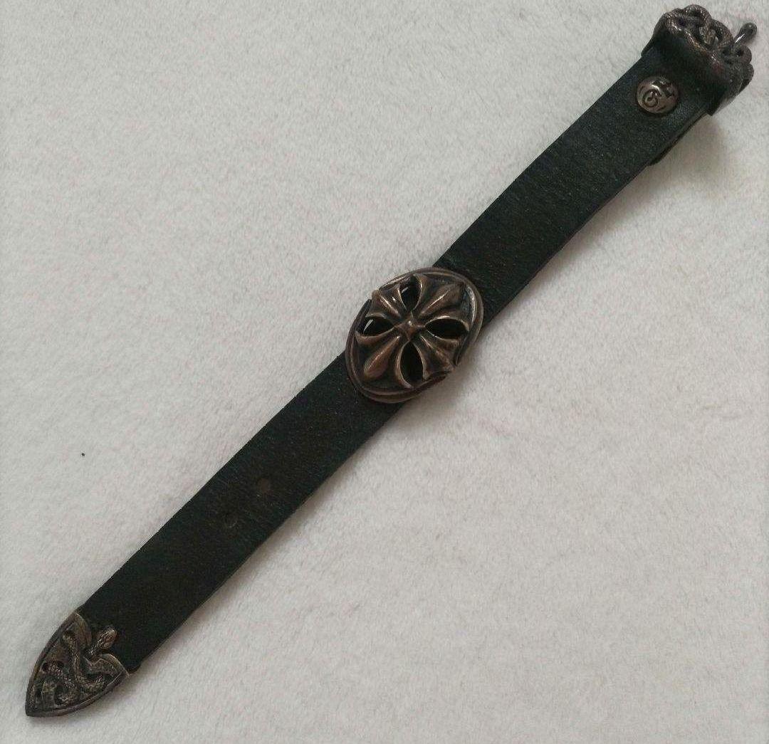 Gaboratory／LEATHER WRIST BAND CROSS OVAL